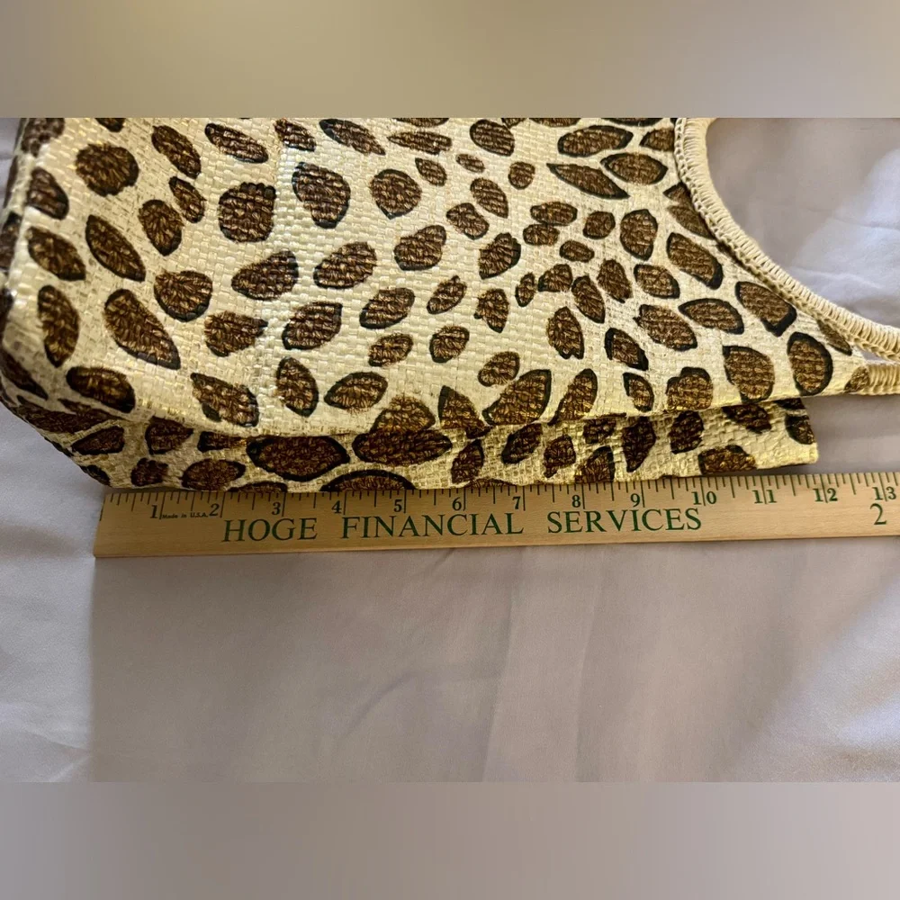 Avon Leopard Print Tote Bag, Body - 100% Paper, Lining - 100% Polyester NWOT - Picture 11 of 13